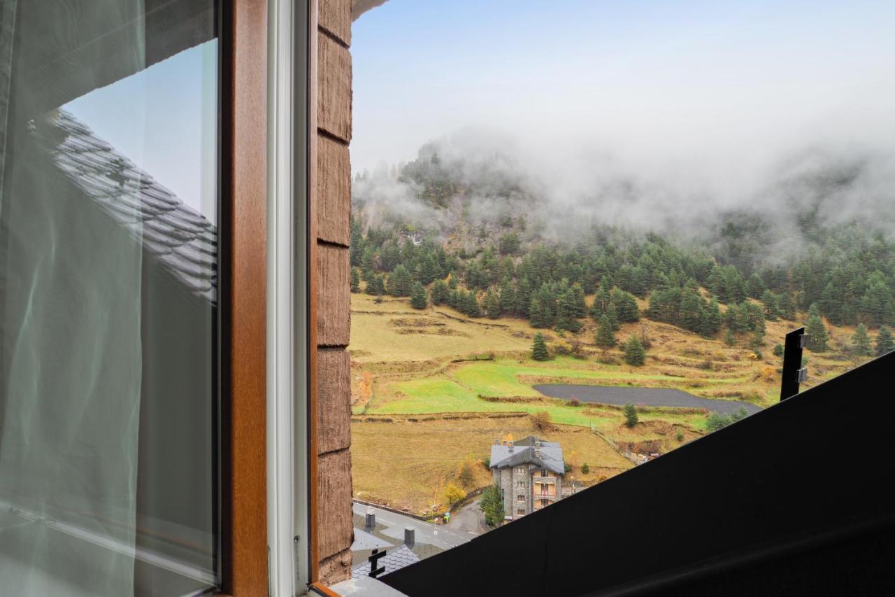 Comfortable Studio With Mountain View In Arinsal 40 M² + Ski Storage المظهر الخارجي الصورة