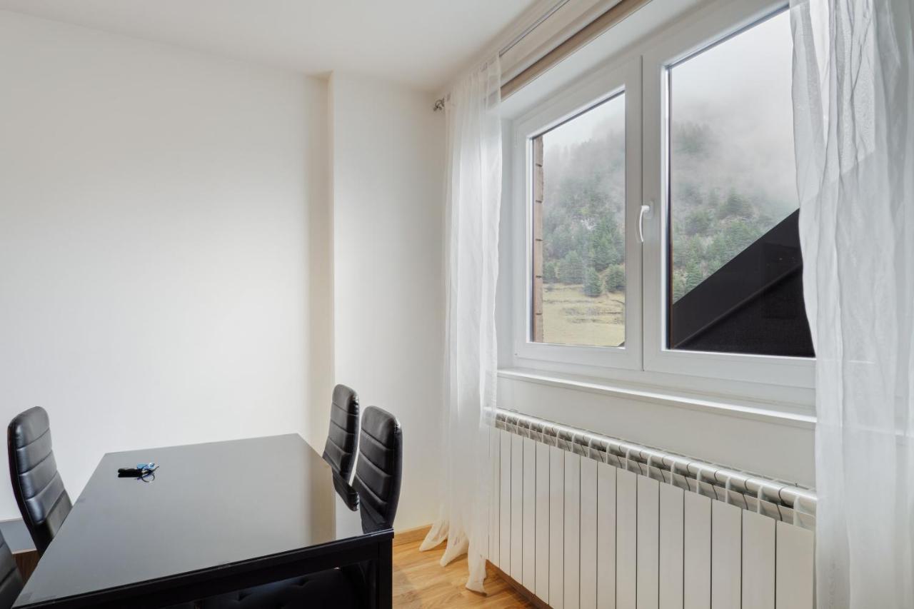 Comfortable Studio With Mountain View In Arinsal 40 M² + Ski Storage المظهر الخارجي الصورة