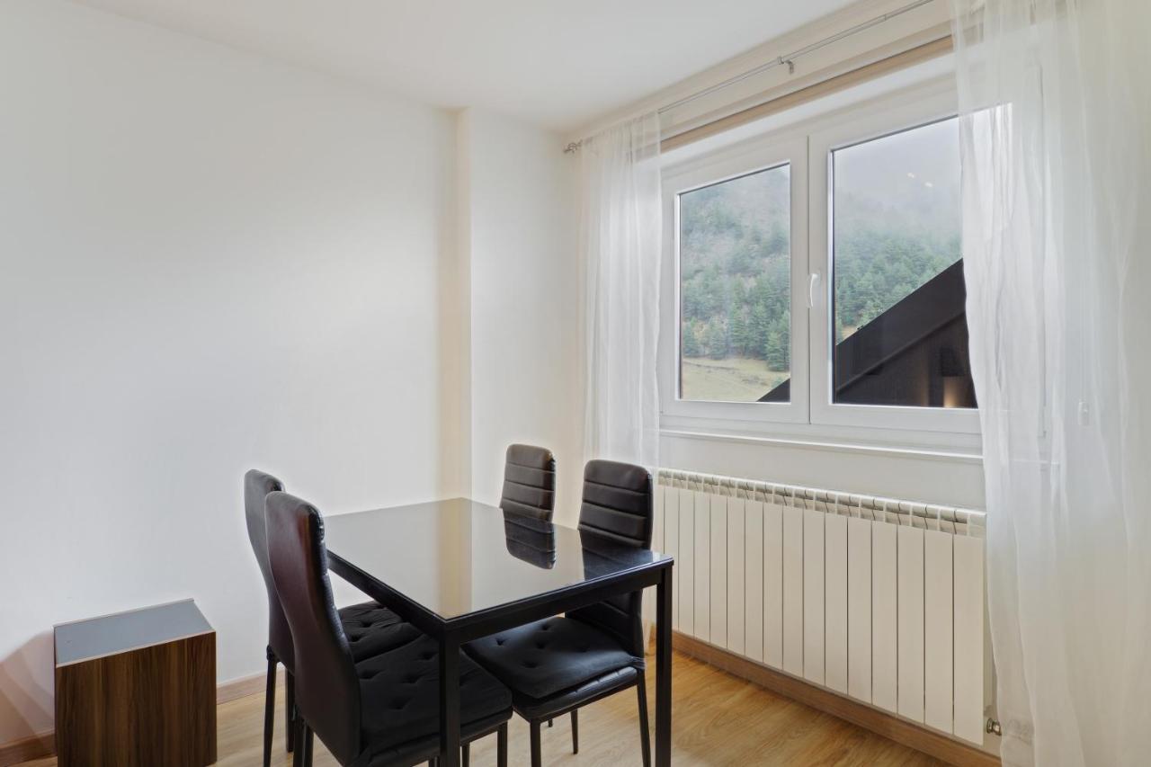 Comfortable Studio With Mountain View In Arinsal 40 M² + Ski Storage المظهر الخارجي الصورة