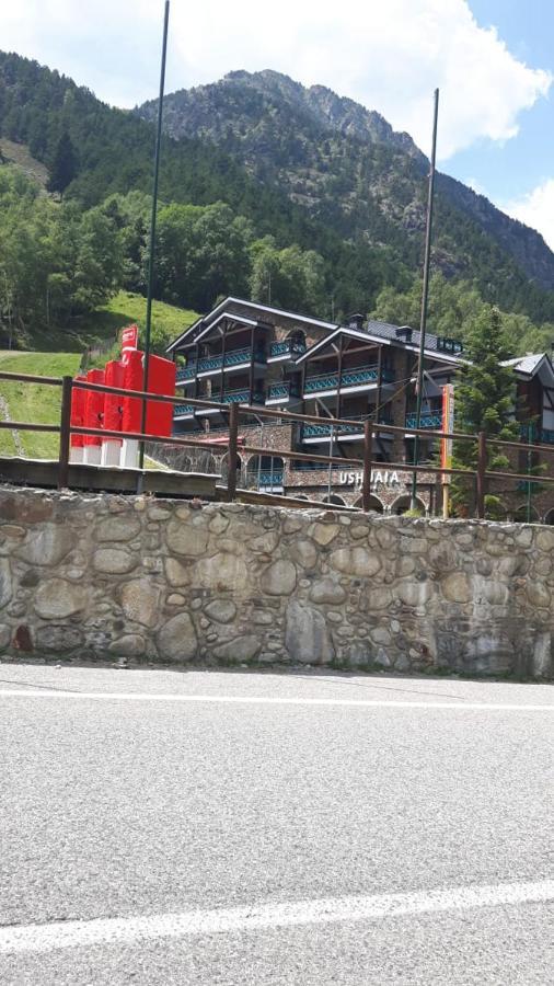 Comfortable Studio With Mountain View In Arinsal 40 M² + Ski Storage المظهر الخارجي الصورة